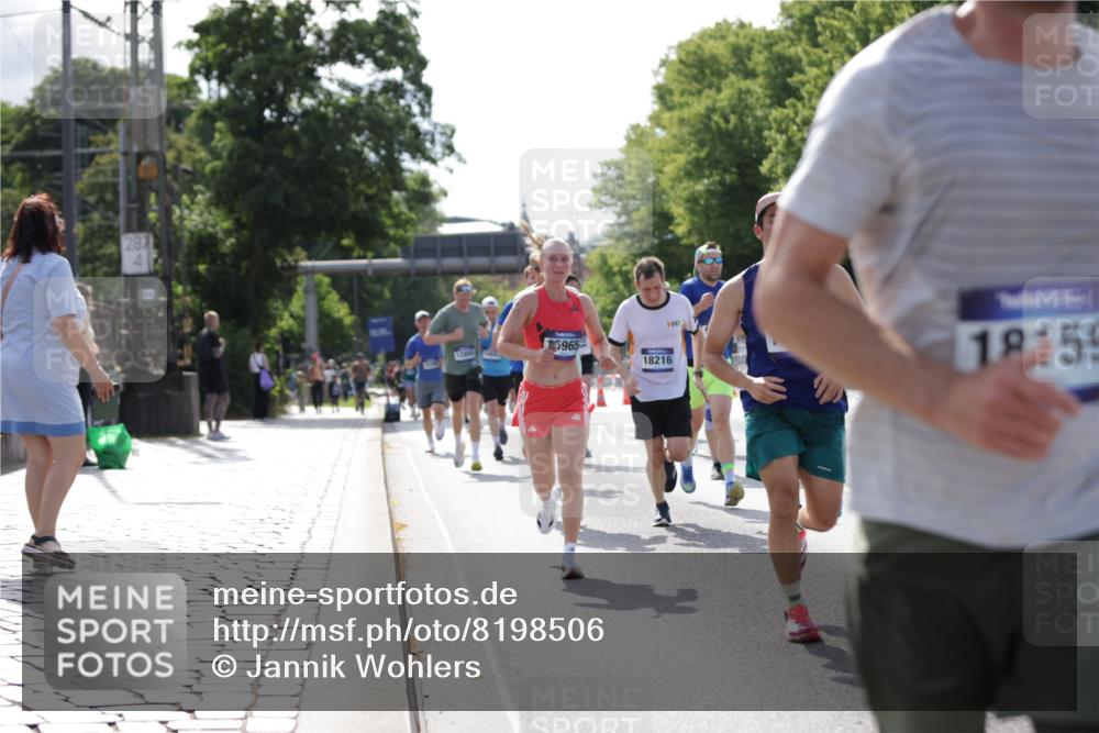 29.06.2025 - hella hamburg halbmarathon Jannik Wohlers http://msf.ph/oto/8198506 29.06.2025 09:47:26 Lombardsbrücke 1164, 1562, 2196, 2296, 4602, 5092, 8084, 8901, 9178, 9944, 10384, 10968, 11019, 11559, 11745, 12462, 12865, 13419, 13514, 13798, 14601, 14934, 14952, 15261, 15965, 16964, 17306, 18159, 18216, 18687, 18689, 18841 meine-sportfotos.de
