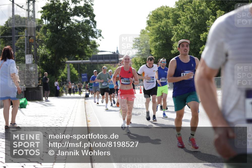 29.06.2025 - hella hamburg halbmarathon Jannik Wohlers http://msf.ph/oto/8198527 29.06.2025 09:47:26 Lombardsbrücke 1164, 1562, 2196, 2296, 4602, 5092, 8084, 8901, 9178, 9944, 10384, 10968, 11019, 11559, 11745, 12462, 12865, 13419, 13514, 13798, 14601, 14934, 14952, 15261, 15965, 16964, 17306, 18159, 18216, 18687, 18689, 18841 meine-sportfotos.de