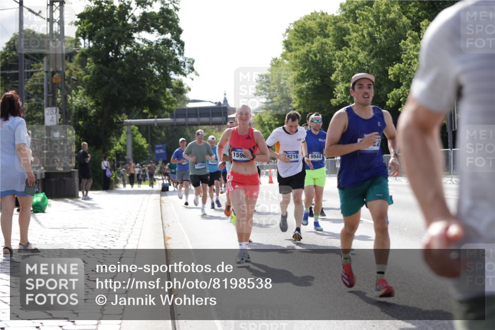 29.06.2025 - hella hamburg halbmarathon Jannik Wohlers http://msf.ph/oto/8198538 29.06.2025 09:47:26 Lombardsbrücke 1164, 1562, 2196, 2296, 4602, 5092, 8084, 8901, 9178, 9944, 10384, 10968, 11019, 11559, 11745, 12462, 12865, 13419, 13514, 13798, 14601, 14934, 14952, 15261, 15965, 16964, 17306, 18159, 18216, 18687, 18689, 18841 meine-sportfotos.de