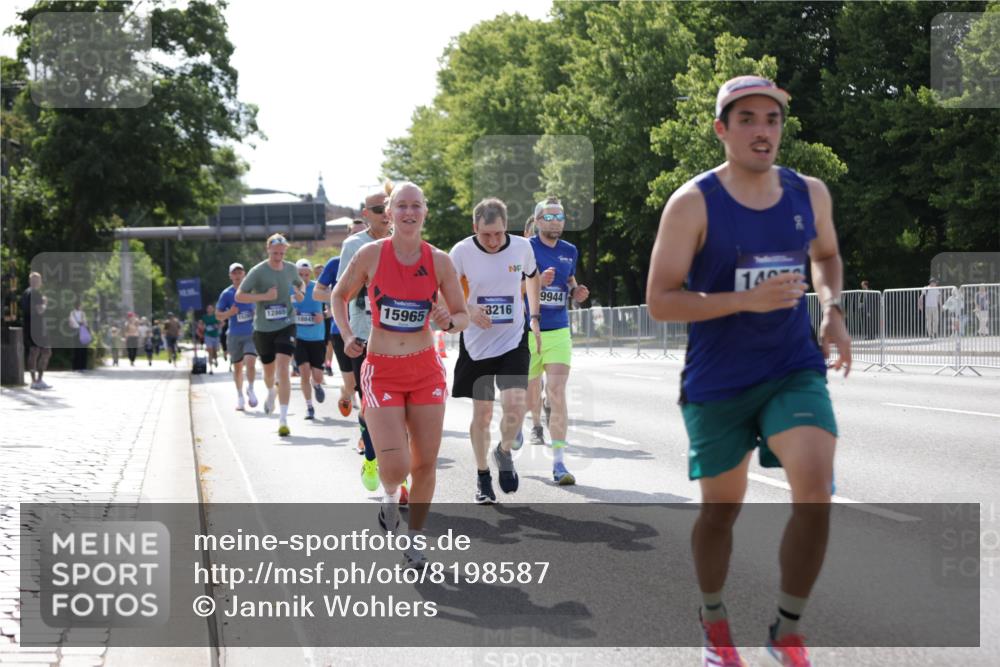 29.06.2025 - hella hamburg halbmarathon Jannik Wohlers http://msf.ph/oto/8198587 29.06.2025 09:47:27 Lombardsbrücke 1164, 1562, 2196, 2296, 4602, 5092, 8084, 8901, 9178, 9944, 10384, 10968, 11019, 11559, 11745, 12462, 12865, 13419, 13514, 13798, 14601, 14934, 14952, 15261, 15965, 16964, 17306, 18159, 18216, 18687, 18689, 18841 meine-sportfotos.de