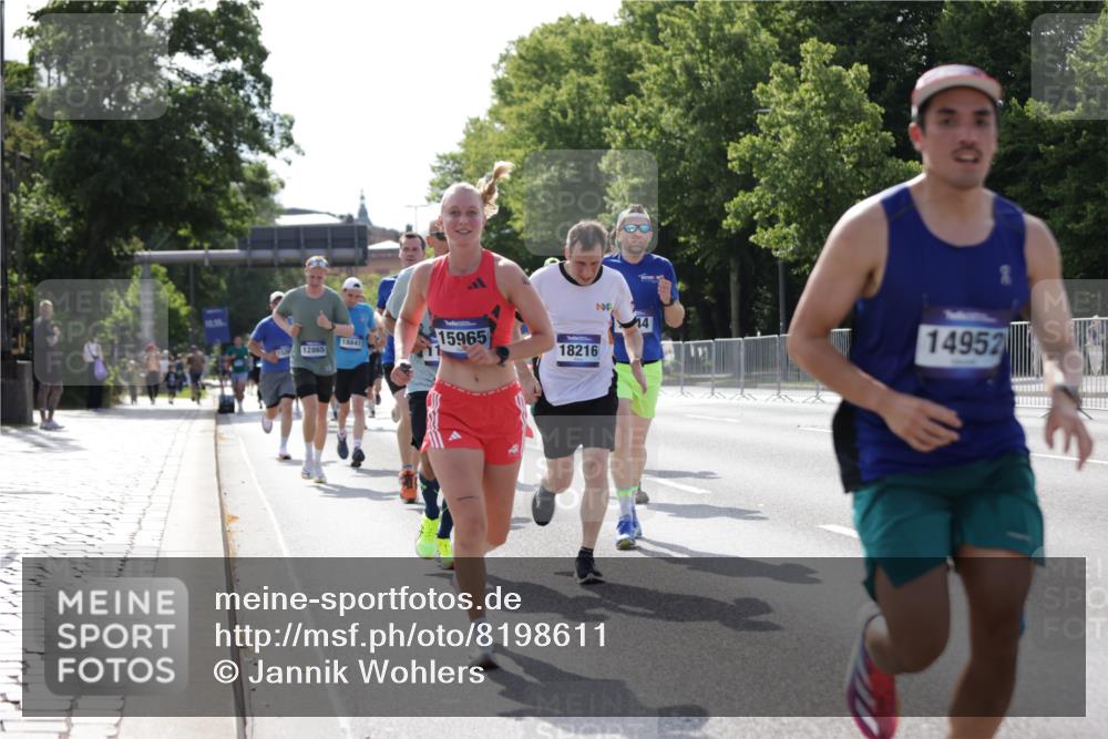 29.06.2025 - hella hamburg halbmarathon Jannik Wohlers http://msf.ph/oto/8198611 29.06.2025 09:47:27 Lombardsbrücke 1164, 1562, 2196, 2296, 4602, 5092, 8084, 8901, 9178, 9944, 10384, 10968, 11019, 11559, 11745, 12462, 12865, 13419, 13514, 13798, 14601, 14934, 14952, 15261, 15965, 16964, 17306, 18159, 18216, 18687, 18689, 18841 meine-sportfotos.de