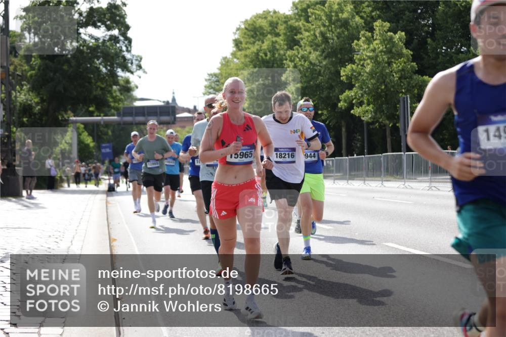 29.06.2025 - hella hamburg halbmarathon Jannik Wohlers http://msf.ph/oto/8198665 29.06.2025 09:47:27 Lombardsbrücke 1164, 1562, 2196, 2296, 4602, 5092, 8084, 8901, 9178, 9944, 10384, 10968, 11019, 11559, 11745, 12462, 12865, 13419, 13514, 13798, 14601, 14934, 14952, 15261, 15965, 16964, 17306, 18159, 18216, 18687, 18689, 18841 meine-sportfotos.de