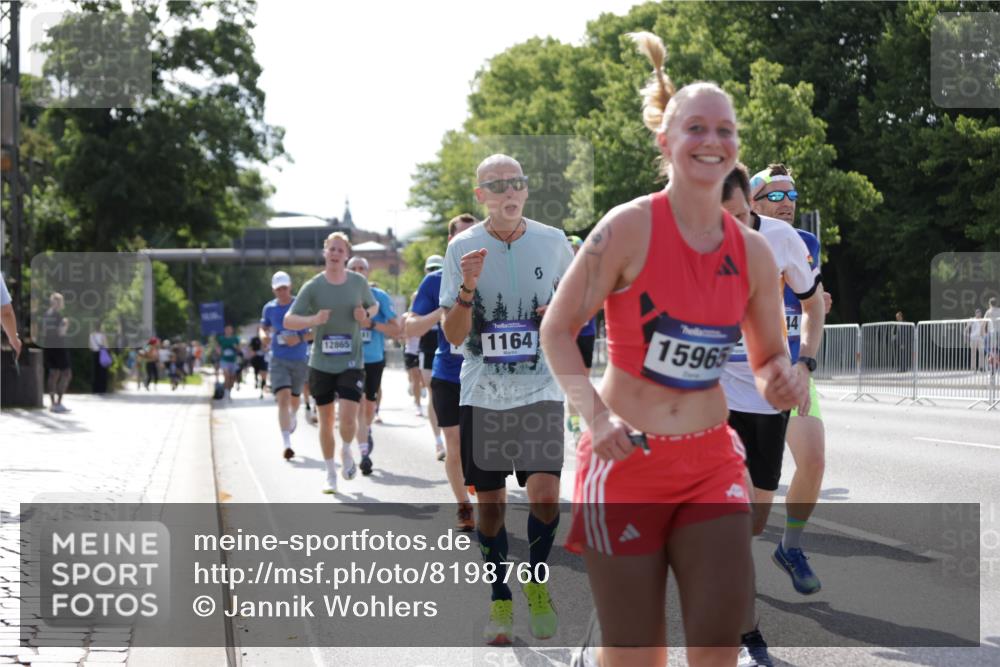 29.06.2025 - hella hamburg halbmarathon Jannik Wohlers http://msf.ph/oto/8198760 29.06.2025 09:47:28 Lombardsbrücke 1164, 1562, 2196, 2296, 4602, 5092, 8901, 9178, 9944, 10384, 10968, 11745, 12462, 12865, 13514, 13798, 13854, 14387, 14601, 14934, 14952, 15261, 15965, 16964, 17306, 18159, 18216, 18573, 18687, 18689, 18841 meine-sportfotos.de
