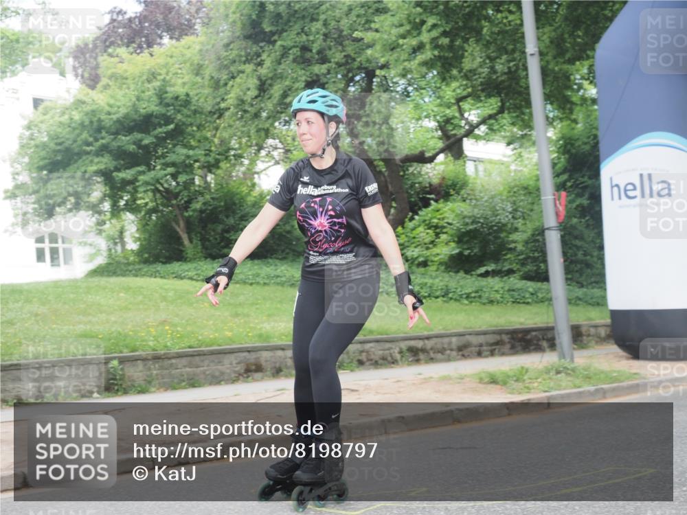 29.06.2025 - hella hamburg halbmarathon KatJ http://msf.ph/oto/8198797 29.06.2025 09:29:42 Zwischen KM18-KM19  meine-sportfotos.de