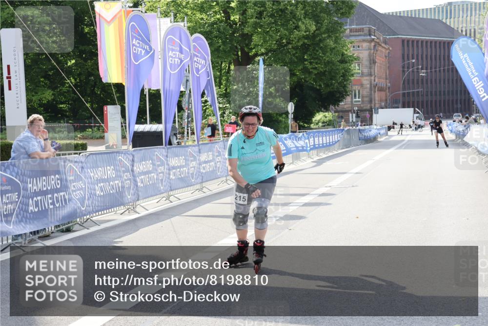 29.06.2025 - hella hamburg halbmarathon Strokosch-Dieckow http://msf.ph/oto/8198810 29.06.2025 09:44:54 Ziel 20215 meine-sportfotos.de