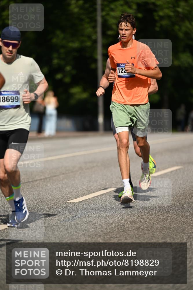 29.06.2025 - hella hamburg halbmarathon Dr. Thomas Lammeyer http://msf.ph/oto/8198829 29.06.2025 09:48:01 Kennedybrücke 1065, 2021, 2879, 3201, 3845, 4678, 5367, 6619, 7349, 8473, 8731, 10156, 10848 meine-sportfotos.de