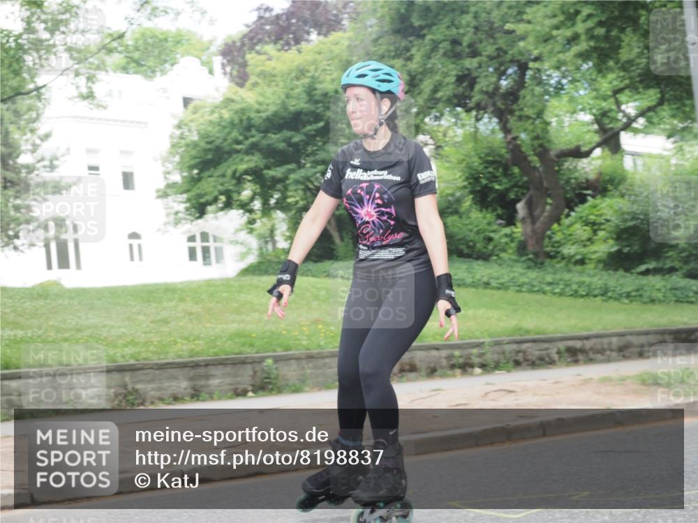 29.06.2025 - hella hamburg halbmarathon KatJ http://msf.ph/oto/8198837 29.06.2025 09:29:42 Zwischen KM18-KM19  meine-sportfotos.de