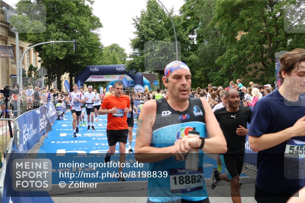 29.06.2025 - hella hamburg halbmarathon Zöllner http://msf.ph/oto/8198839 29.06.2025 10:46:42 Ziel 1920, 1942, 9051, 13525, 13554, 15026, 15133, 15206, 15714, 16175, 17865, 18297, 19128 meine-sportfotos.de