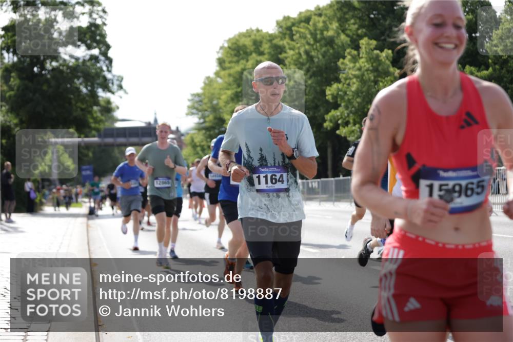 29.06.2025 - hella hamburg halbmarathon Jannik Wohlers http://msf.ph/oto/8198887 29.06.2025 09:47:29 Lombardsbrücke 1164, 1562, 2196, 2296, 4602, 5092, 8901, 9178, 9944, 10384, 10968, 11745, 12462, 12865, 13514, 13798, 13854, 14387, 14601, 14934, 14952, 15261, 15965, 16964, 17306, 18159, 18216, 18573, 18687, 18689, 18841 meine-sportfotos.de
