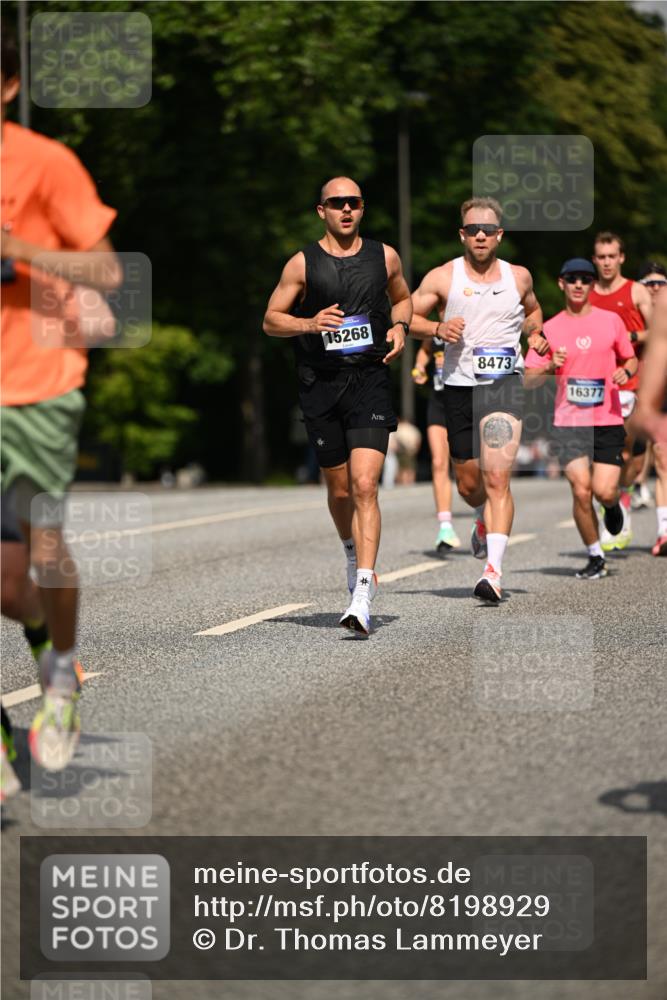 29.06.2025 - hella hamburg halbmarathon Dr. Thomas Lammeyer http://msf.ph/oto/8198929 29.06.2025 09:48:02 Kennedybrücke 2021, 2879, 3201, 3845, 4678, 5367, 6619, 7349, 8473, 8731, 10156, 10848 meine-sportfotos.de