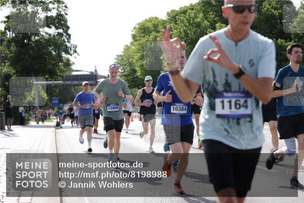 29.06.2025 - hella hamburg halbmarathon Jannik Wohlers http://msf.ph/oto/8198988 29.06.2025 09:47:29 Lombardsbrücke 1164, 1562, 2196, 2296, 4602, 5092, 8901, 9178, 9944, 10384, 10968, 11745, 12462, 12865, 13514, 13798, 13854, 14387, 14601, 14934, 14952, 15261, 15965, 16964, 17306, 18159, 18216, 18573, 18687, 18689, 18841 meine-sportfotos.de