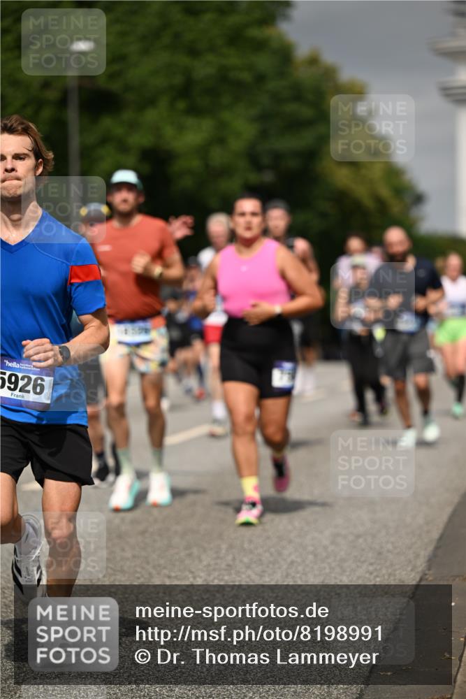29.06.2025 - hella hamburg halbmarathon Dr. Thomas Lammeyer http://msf.ph/oto/8198991 29.06.2025 10:11:33 Kennedybrücke 1993, 4262, 5242, 5287, 5807, 5845, 5926, 6196, 6517, 6518, 6707, 6713, 6715, 6833, 7503, 8585, 9967, 10283, 10700, 10703, 11114, 11394 meine-sportfotos.de