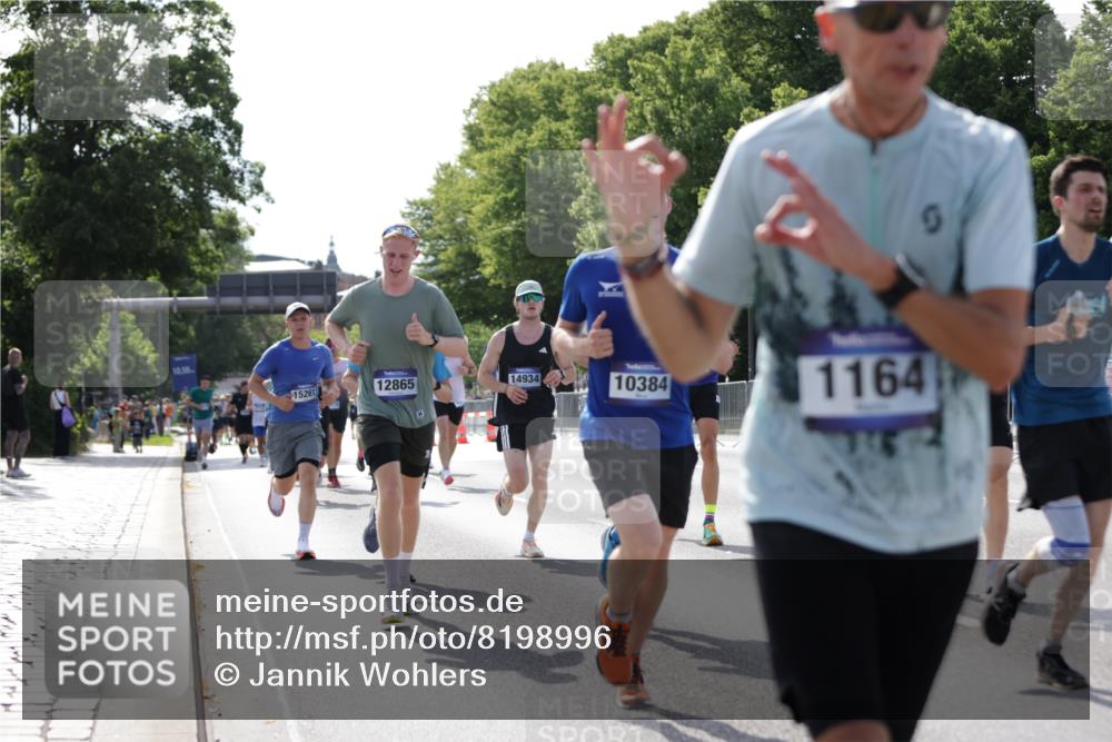 29.06.2025 - hella hamburg halbmarathon Jannik Wohlers http://msf.ph/oto/8198996 29.06.2025 09:47:30 Lombardsbrücke 1164, 1562, 2196, 2296, 4602, 5092, 8362, 8901, 9178, 9944, 10384, 10900, 10968, 11745, 12462, 12865, 13514, 13798, 13854, 14387, 14601, 14934, 14952, 15261, 15415, 15965, 16964, 17306, 18159, 18216, 18573, 18687, 18689, 18841 meine-sportfotos.de