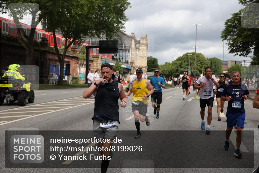 29.06.2025 - hella hamburg halbmarathon Yannick Fuchs http://msf.ph/oto/8199026 29.06.2025 10:44:37 20KM 1119, 1399, 1466, 1507, 1630, 1750, 1817, 2207, 3654, 4127, 4346, 5115, 6027, 6662, 6712, 6795, 7052, 7176, 7397, 7583, 7930, 7932, 8313, 8572, 8657, 8704, 9057, 10371, 10750, 11356, 11455, 11607, 12235, 12527, 12624, 13008, 13609, 13687, 13701, 13812, 13875, 14034, 14257, 14626, 15362, 15395, 15803, 15950, 16242, 16716, 16806, 17179, 17221, 17247, 17384, 18066, 18370, 18394, 18657, 18658, 18811 meine-sportfotos.de