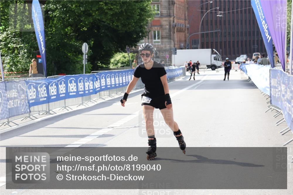 29.06.2025 - hella hamburg halbmarathon Strokosch-Dieckow http://msf.ph/oto/8199040 29.06.2025 09:45:05 Ziel 20199 meine-sportfotos.de