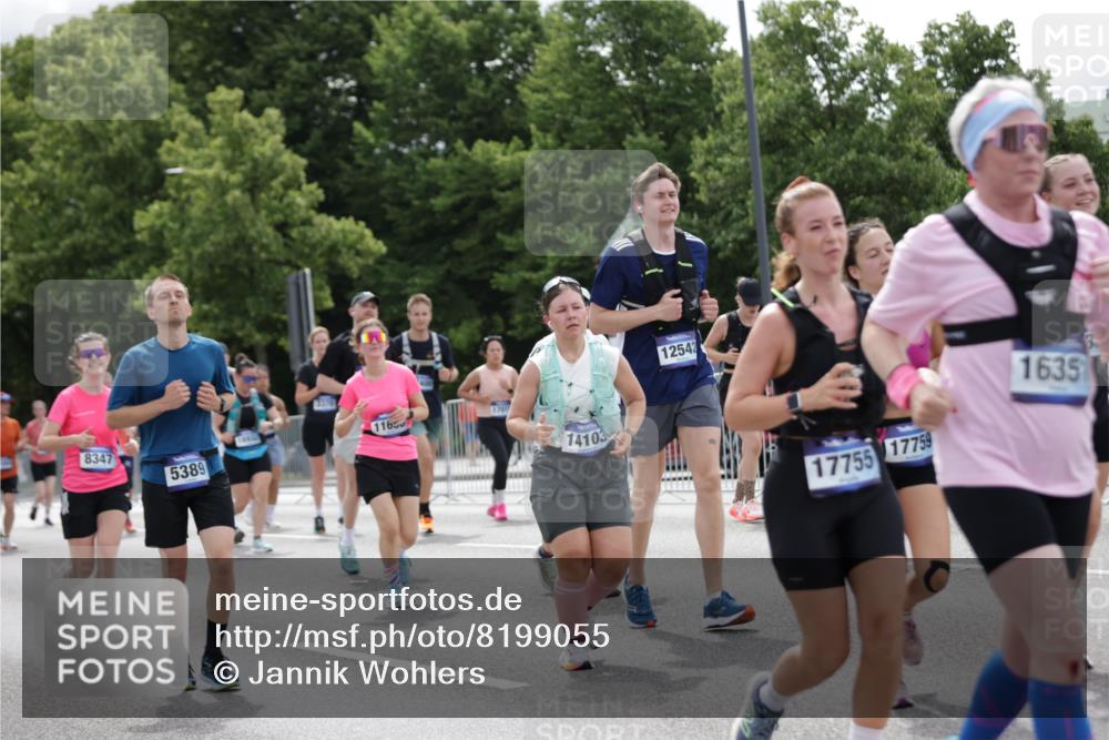 29.06.2025 - hella hamburg halbmarathon Jannik Wohlers http://msf.ph/oto/8199055 29.06.2025 11:15:16 Lombardsbrücke 2434, 2542, 3168, 3245, 3369, 3370, 3452, 4405, 5389, 6274, 7181, 7182, 7697, 8111, 8347, 8468, 8775, 8820, 9427, 9533, 10607, 10767, 10954, 10955, 10976, 11004, 11071, 11658, 11901, 12038, 12542, 12626, 13150, 13280, 14103, 16351, 16362, 16932, 17011, 17124, 17738, 17755, 17759, 18360, 18363, 18711, 18847 meine-sportfotos.de