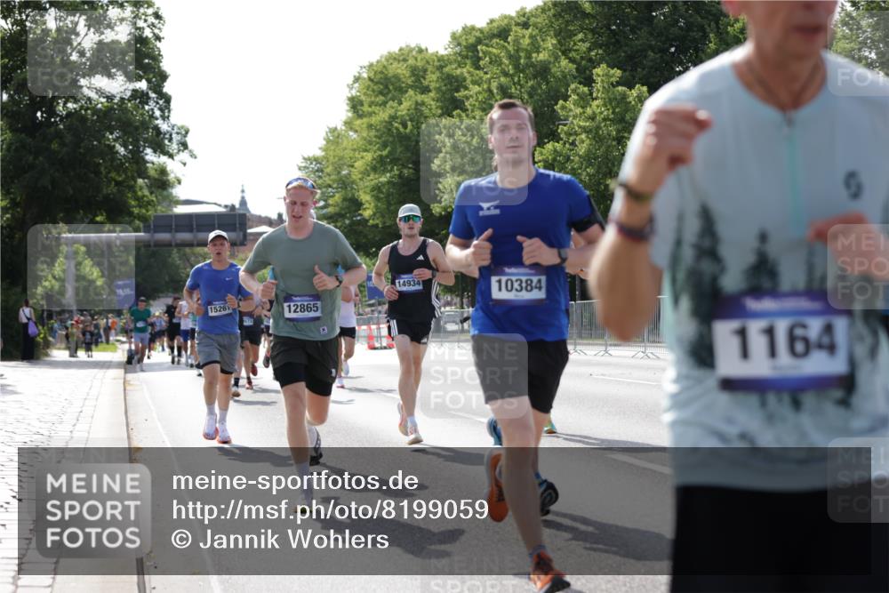 29.06.2025 - hella hamburg halbmarathon Jannik Wohlers http://msf.ph/oto/8199059 29.06.2025 09:47:30 Lombardsbrücke 1164, 1562, 2196, 2296, 4602, 5092, 8362, 8901, 9178, 9944, 10384, 10900, 10968, 11745, 12462, 12865, 13514, 13798, 13854, 14387, 14601, 14934, 14952, 15261, 15415, 15965, 16964, 17306, 18159, 18216, 18573, 18687, 18689, 18841 meine-sportfotos.de
