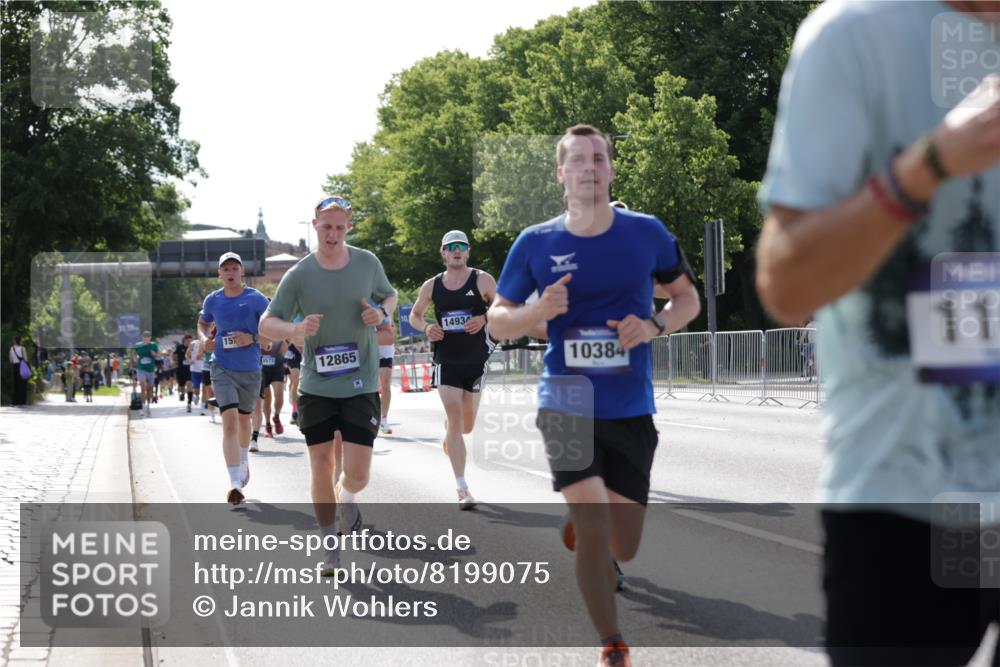 29.06.2025 - hella hamburg halbmarathon Jannik Wohlers http://msf.ph/oto/8199075 29.06.2025 09:47:30 Lombardsbrücke 1164, 1562, 2196, 2296, 4602, 5092, 8362, 8901, 9178, 9944, 10384, 10900, 10968, 11745, 12462, 12865, 13514, 13798, 13854, 14387, 14601, 14934, 14952, 15261, 15415, 15965, 16964, 17306, 18159, 18216, 18573, 18687, 18689, 18841 meine-sportfotos.de