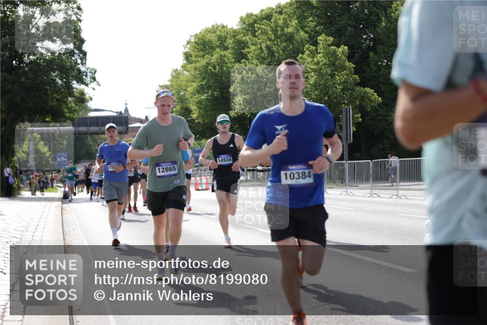 29.06.2025 - hella hamburg halbmarathon Jannik Wohlers http://msf.ph/oto/8199080 29.06.2025 09:47:30 Lombardsbrücke 1164, 1562, 2196, 2296, 4602, 5092, 8362, 8901, 9178, 9944, 10384, 10900, 10968, 11745, 12462, 12865, 13514, 13798, 13854, 14387, 14601, 14934, 14952, 15261, 15415, 15965, 16964, 17306, 18159, 18216, 18573, 18687, 18689, 18841 meine-sportfotos.de
