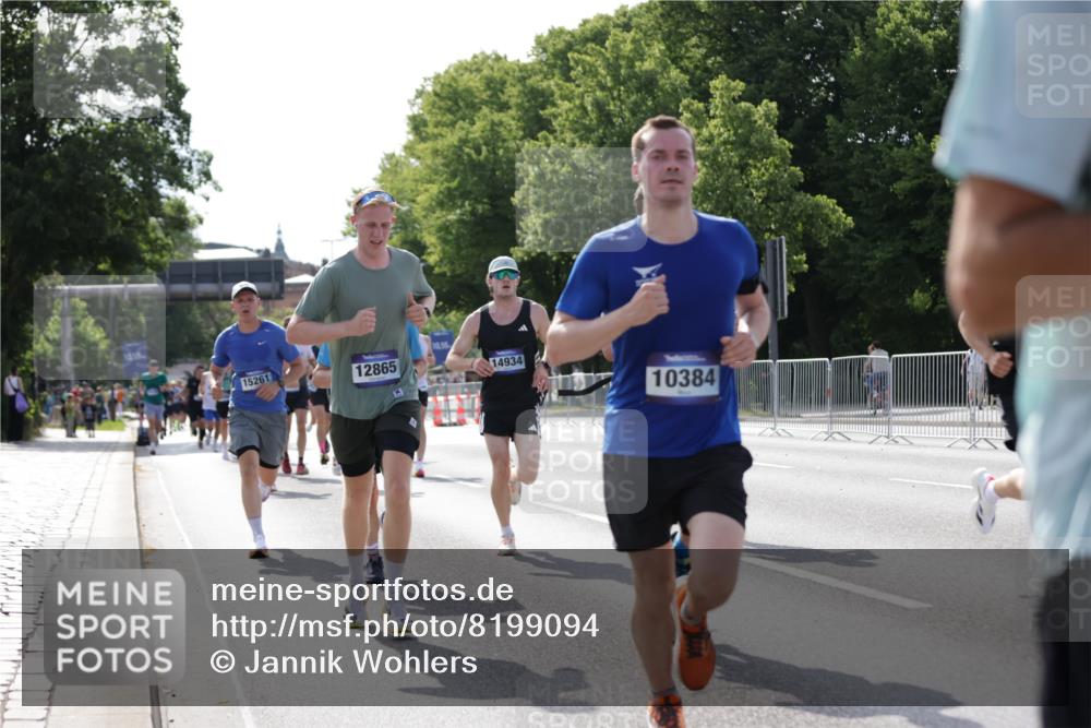 29.06.2025 - hella hamburg halbmarathon Jannik Wohlers http://msf.ph/oto/8199094 29.06.2025 09:47:30 Lombardsbrücke 1164, 1562, 2196, 2296, 4602, 5092, 8362, 8901, 9178, 9944, 10384, 10900, 10968, 11745, 12462, 12865, 13514, 13798, 13854, 14387, 14601, 14934, 14952, 15261, 15415, 15965, 16964, 17306, 18159, 18216, 18573, 18687, 18689, 18841 meine-sportfotos.de