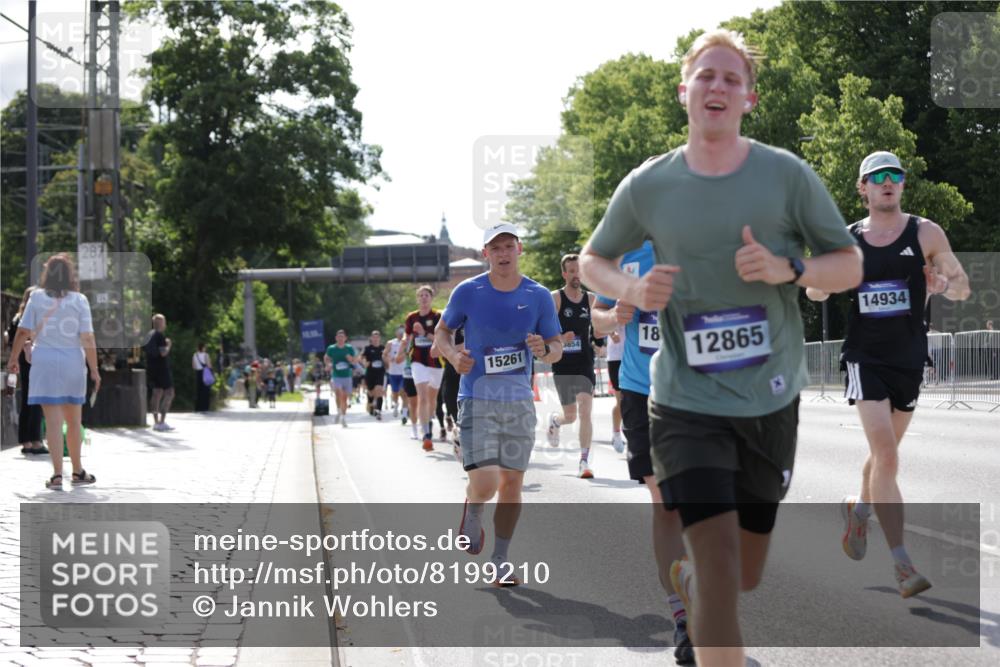 29.06.2025 - hella hamburg halbmarathon Jannik Wohlers http://msf.ph/oto/8199210 29.06.2025 09:47:31 Lombardsbrücke 1164, 1562, 2196, 2296, 4602, 5092, 6990, 8362, 8901, 9178, 9944, 10384, 10900, 10968, 11745, 12290, 12462, 12865, 13514, 13798, 13854, 14387, 14601, 14934, 14952, 15261, 15415, 15965, 16964, 17306, 18159, 18216, 18573, 18687, 18689, 18841 meine-sportfotos.de