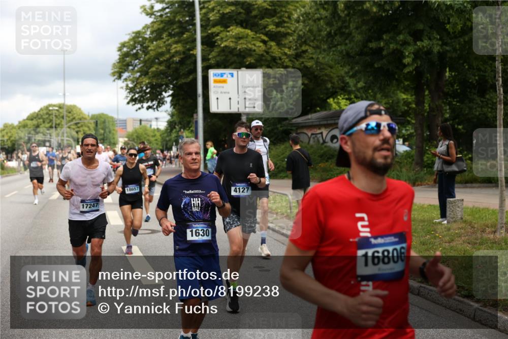 29.06.2025 - hella hamburg halbmarathon Yannick Fuchs http://msf.ph/oto/8199238 29.06.2025 10:44:38 20KM 1119, 1399, 1466, 1507, 1630, 1750, 1817, 2207, 3654, 4127, 4346, 5115, 6027, 6662, 6712, 6795, 7052, 7176, 7397, 7583, 7930, 7932, 8313, 8572, 8657, 8704, 8819, 9057, 10371, 10750, 11356, 11455, 11607, 12527, 12624, 13008, 13609, 13687, 13701, 13812, 13875, 14034, 14257, 14626, 15362, 15395, 15803, 15950, 16242, 16716, 16806, 17179, 17221, 17247, 17384, 18066, 18370, 18394, 18657, 18658, 18811 meine-sportfotos.de