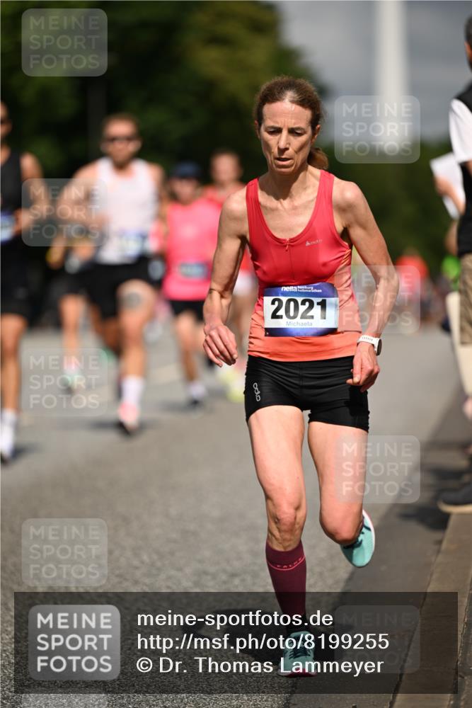 29.06.2025 - hella hamburg halbmarathon Dr. Thomas Lammeyer http://msf.ph/oto/8199255 29.06.2025 09:48:03 Kennedybrücke 2021, 2879, 3201, 3845, 4678, 5367, 6619, 8473, 8731, 10156, 10848 meine-sportfotos.de