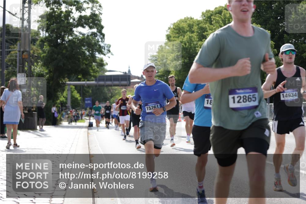 29.06.2025 - hella hamburg halbmarathon Jannik Wohlers http://msf.ph/oto/8199258 29.06.2025 09:47:31 Lombardsbrücke 1164, 1562, 2196, 2296, 4602, 5092, 6990, 8362, 8901, 9178, 9944, 10384, 10900, 10968, 11745, 12290, 12462, 12865, 13514, 13798, 13854, 14387, 14601, 14934, 14952, 15261, 15415, 15965, 16964, 17306, 18159, 18216, 18573, 18687, 18689, 18841 meine-sportfotos.de