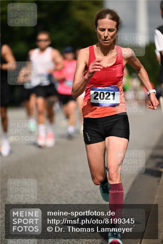 29.06.2025 - hella hamburg halbmarathon Dr. Thomas Lammeyer http://msf.ph/oto/8199345 29.06.2025 09:48:03 Kennedybrücke 2021, 2879, 3201, 3845, 4678, 5367, 6619, 8473, 8731, 10156, 10848 meine-sportfotos.de