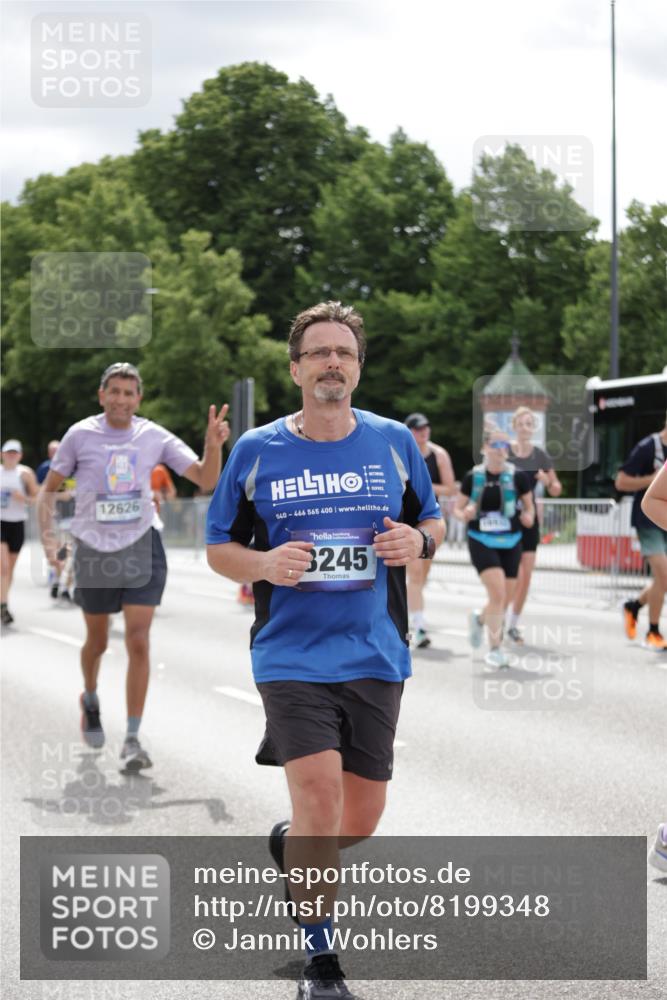 29.06.2025 - hella hamburg halbmarathon Jannik Wohlers http://msf.ph/oto/8199348 29.06.2025 11:15:20 Lombardsbrücke 2434, 2542, 3168, 3245, 3369, 3370, 3452, 3903, 3904, 4405, 5389, 6274, 6385, 6668, 7181, 7182, 8111, 8347, 8468, 8775, 8820, 9427, 9533, 10607, 10767, 10954, 10955, 10976, 11004, 11071, 11658, 11901, 12038, 12542, 12626, 12920, 13150, 13280, 14103, 16351, 16362, 16932, 17011, 17124, 17738, 17755, 17759, 18360, 18363, 18711, 18847 meine-sportfotos.de