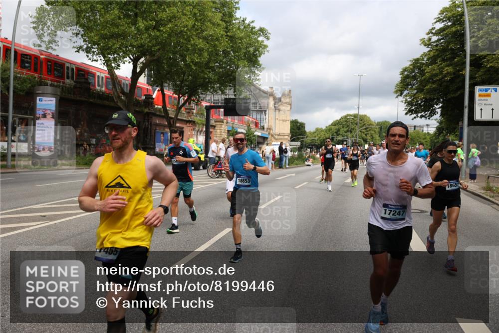 29.06.2025 - hella hamburg halbmarathon Yannick Fuchs http://msf.ph/oto/8199446 29.06.2025 10:44:39 20KM 1119, 1399, 1461, 1466, 1507, 1630, 1750, 1817, 2207, 3654, 4127, 4346, 5115, 6027, 6662, 6712, 6795, 7052, 7176, 7397, 7583, 7930, 7932, 8313, 8572, 8657, 8704, 8819, 9057, 10371, 10750, 11356, 11455, 11607, 12527, 12624, 13008, 13609, 13687, 13701, 13812, 13875, 14034, 14257, 14626, 15362, 15395, 15803, 15950, 16716, 16806, 17179, 17221, 17247, 17384, 18066, 18370, 18394, 18657, 18658, 18811 meine-sportfotos.de