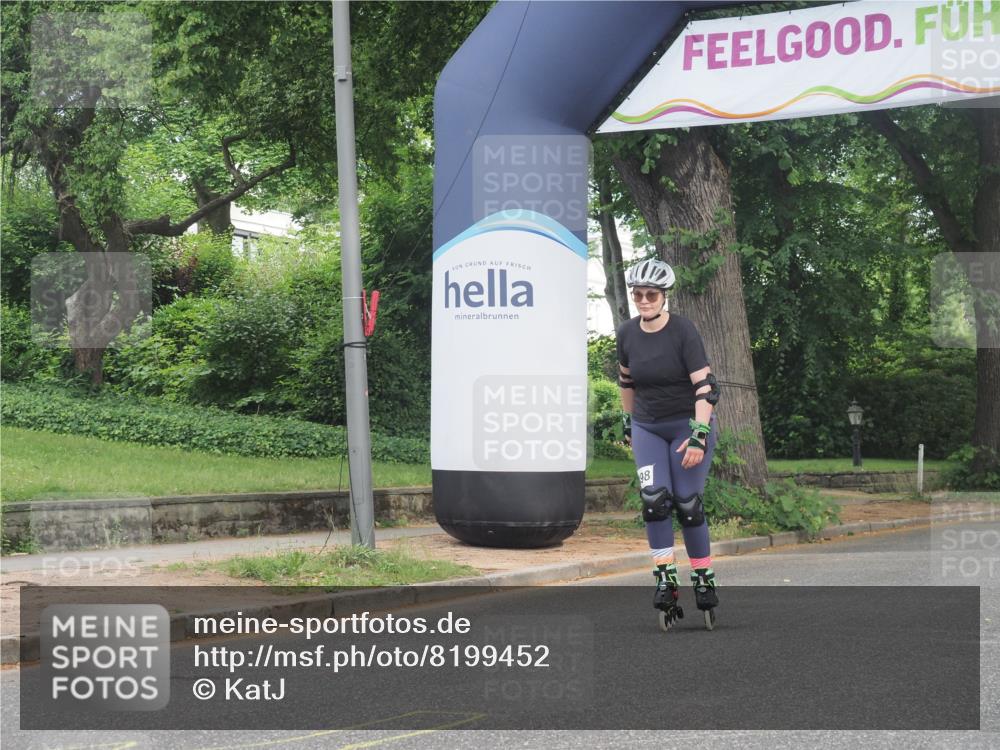 29.06.2025 - hella hamburg halbmarathon KatJ http://msf.ph/oto/8199452 29.06.2025 09:29:49 Zwischen KM18-KM19  meine-sportfotos.de