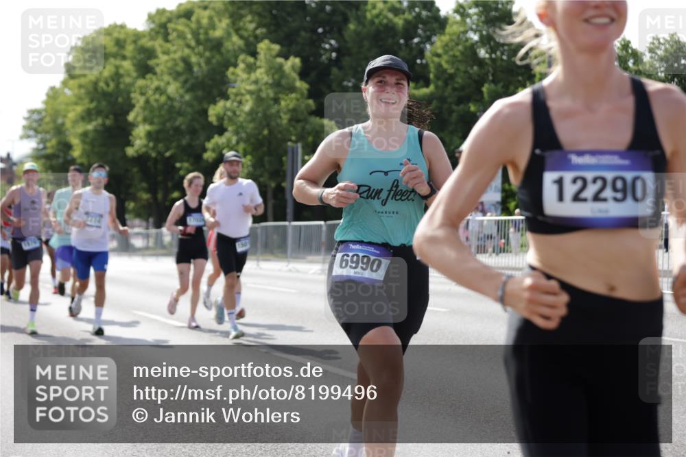 29.06.2025 - hella hamburg halbmarathon Jannik Wohlers http://msf.ph/oto/8199496 29.06.2025 09:47:38 Lombardsbrücke 1164, 1385, 1562, 1743, 2714, 4602, 5091, 5092, 5315, 6684, 6990, 8362, 9178, 9944, 10384, 10900, 11202, 11227, 11620, 11745, 12290, 12865, 13798, 13854, 14387, 14934, 14952, 15015, 15261, 15415, 15701, 15965, 16158, 17024, 17306, 18159, 18216, 18573, 18584, 18841 meine-sportfotos.de