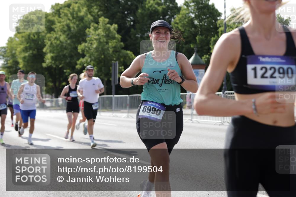29.06.2025 - hella hamburg halbmarathon Jannik Wohlers http://msf.ph/oto/8199504 29.06.2025 09:47:38 Lombardsbrücke 1164, 1385, 1562, 1743, 2714, 4602, 5091, 5092, 5315, 6684, 6990, 8362, 9178, 9944, 10384, 10900, 11202, 11227, 11620, 11745, 12290, 12865, 13798, 13854, 14387, 14934, 14952, 15015, 15261, 15415, 15701, 15965, 16158, 17024, 17306, 18159, 18216, 18573, 18584, 18841 meine-sportfotos.de