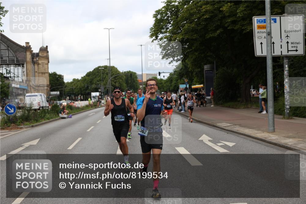 29.06.2025 - hella hamburg halbmarathon Yannick Fuchs http://msf.ph/oto/8199534 29.06.2025 10:31:50 20KM 1290, 1411, 2196, 2767, 4860, 4865, 5003, 5092, 5307, 6123, 6458, 6529, 7310, 7482, 8362, 9178, 9296, 9914, 10190, 10451, 10680, 10738, 13141, 13854, 13972, 14387, 14459, 14691, 14934, 15178, 15261, 15410, 15939, 16523, 16992, 17024, 17125, 17137, 17658, 17723, 18159, 18384, 18824 meine-sportfotos.de