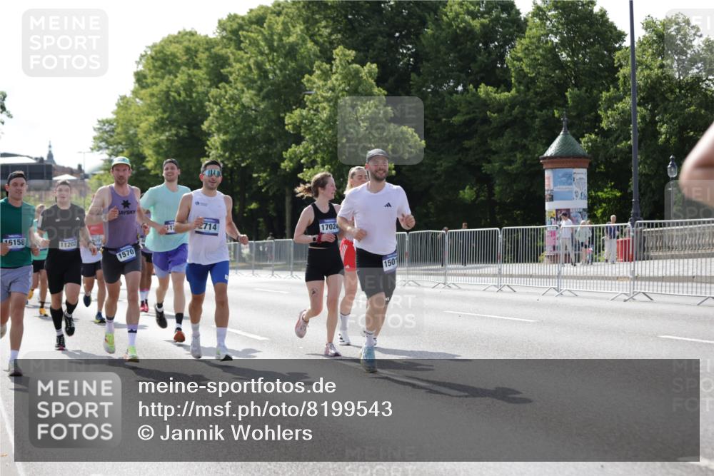 29.06.2025 - hella hamburg halbmarathon Jannik Wohlers http://msf.ph/oto/8199543 29.06.2025 09:47:38 Lombardsbrücke 1164, 1385, 1562, 1743, 2714, 4602, 5091, 5092, 5315, 6684, 6990, 8362, 9178, 9944, 10384, 10900, 11202, 11227, 11620, 11745, 12290, 12865, 13798, 13854, 14387, 14934, 14952, 15015, 15261, 15415, 15701, 15965, 16158, 17024, 17306, 18159, 18216, 18573, 18584, 18841 meine-sportfotos.de