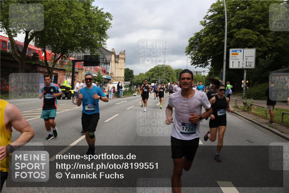 29.06.2025 - hella hamburg halbmarathon Yannick Fuchs http://msf.ph/oto/8199551 29.06.2025 10:44:39 20KM 1119, 1399, 1461, 1466, 1507, 1630, 1750, 1817, 2207, 3654, 4127, 4346, 5115, 6027, 6662, 6712, 6795, 7052, 7176, 7397, 7583, 7930, 7932, 8313, 8572, 8657, 8704, 8819, 9057, 10371, 10750, 11356, 11455, 11607, 12527, 12624, 13008, 13609, 13687, 13701, 13812, 13875, 14034, 14257, 14626, 15362, 15395, 15803, 15950, 16716, 16806, 17179, 17221, 17247, 17384, 18066, 18370, 18394, 18657, 18658, 18811 meine-sportfotos.de