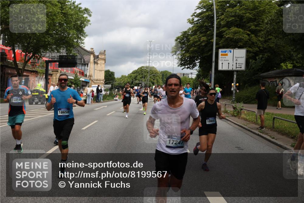 29.06.2025 - hella hamburg halbmarathon Yannick Fuchs http://msf.ph/oto/8199567 29.06.2025 10:44:39 20KM 1119, 1399, 1461, 1466, 1507, 1630, 1750, 1817, 2207, 3654, 4127, 4346, 5115, 6027, 6662, 6712, 6795, 7052, 7176, 7397, 7583, 7930, 7932, 8313, 8572, 8657, 8704, 8819, 9057, 10371, 10750, 11356, 11455, 11607, 12527, 12624, 13008, 13609, 13687, 13701, 13812, 13875, 14034, 14257, 14626, 15362, 15395, 15803, 15950, 16716, 16806, 17179, 17221, 17247, 17384, 18066, 18370, 18394, 18657, 18658, 18811 meine-sportfotos.de