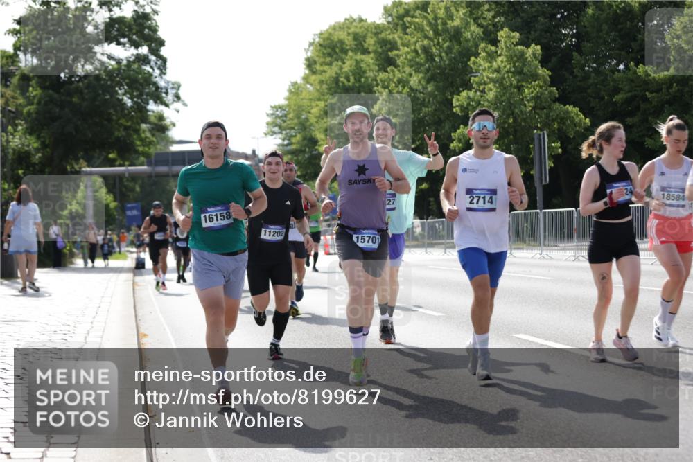 29.06.2025 - hella hamburg halbmarathon Jannik Wohlers http://msf.ph/oto/8199627 29.06.2025 09:47:39 Lombardsbrücke 1164, 1385, 1562, 1743, 2714, 3959, 4602, 5091, 5092, 5315, 6684, 6990, 8362, 9178, 9944, 10384, 10900, 11202, 11227, 11620, 11745, 12290, 12865, 13798, 13854, 14387, 14908, 14934, 14952, 15015, 15261, 15415, 15701, 15965, 16158, 17024, 17306, 18159, 18216, 18573, 18584, 18841 meine-sportfotos.de