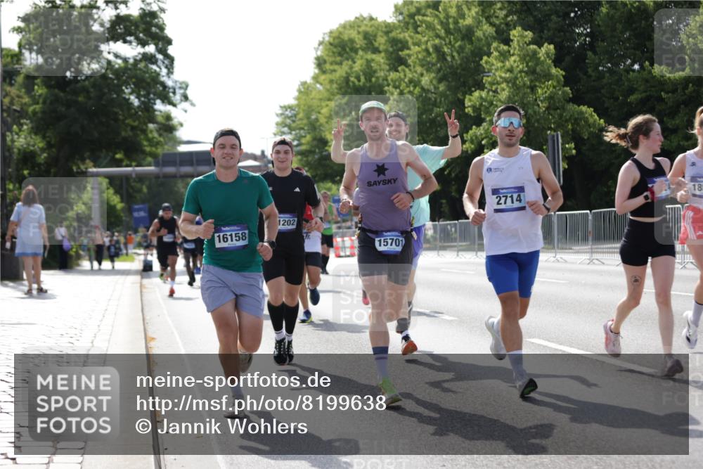 29.06.2025 - hella hamburg halbmarathon Jannik Wohlers http://msf.ph/oto/8199638 29.06.2025 09:47:39 Lombardsbrücke 1164, 1385, 1562, 1743, 2714, 3959, 4602, 5091, 5092, 5315, 6684, 6990, 8362, 9178, 9944, 10384, 10900, 11202, 11227, 11620, 11745, 12290, 12865, 13798, 13854, 14387, 14908, 14934, 14952, 15015, 15261, 15415, 15701, 15965, 16158, 17024, 17306, 18159, 18216, 18573, 18584, 18841 meine-sportfotos.de
