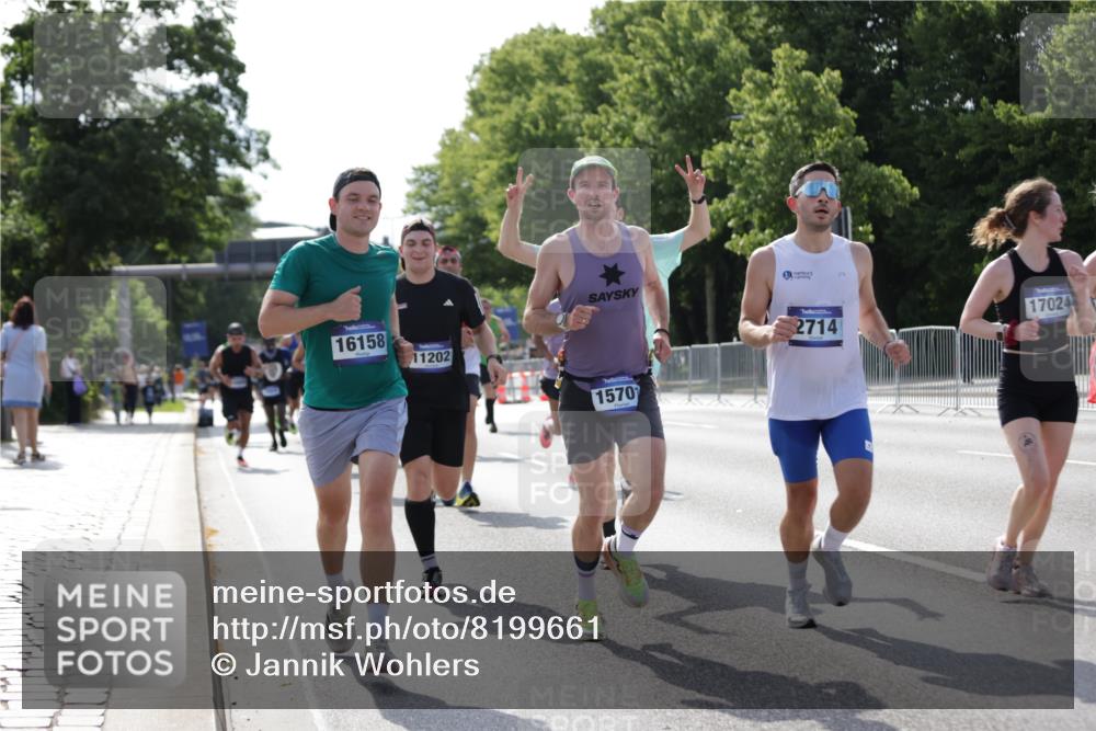29.06.2025 - hella hamburg halbmarathon Jannik Wohlers http://msf.ph/oto/8199661 29.06.2025 09:47:39 Lombardsbrücke 1164, 1385, 1562, 1743, 2714, 3959, 4602, 5091, 5092, 5315, 6684, 6990, 8362, 9178, 9944, 10384, 10900, 11202, 11227, 11620, 11745, 12290, 12865, 13798, 13854, 14387, 14908, 14934, 14952, 15015, 15261, 15415, 15701, 15965, 16158, 17024, 17306, 18159, 18216, 18573, 18584, 18841 meine-sportfotos.de