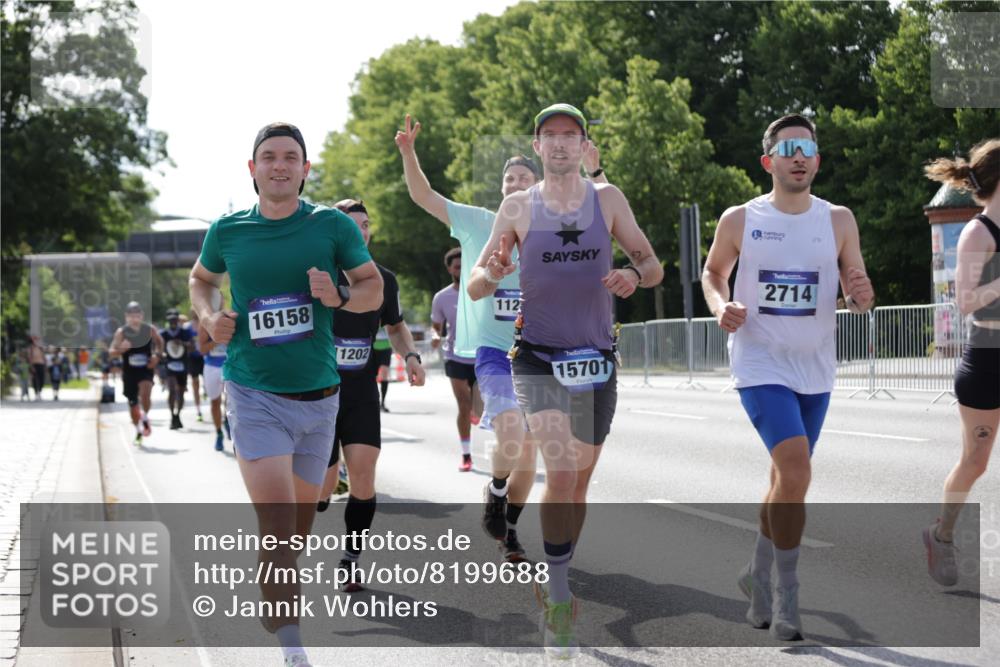 29.06.2025 - hella hamburg halbmarathon Jannik Wohlers http://msf.ph/oto/8199688 29.06.2025 09:47:40 Lombardsbrücke 1164, 1385, 1562, 1743, 2714, 3959, 4602, 5091, 5315, 6684, 6829, 6990, 8362, 9178, 9944, 10384, 10900, 11202, 11227, 11620, 11745, 12290, 12865, 13595, 13798, 13854, 14387, 14908, 14934, 14952, 15015, 15261, 15415, 15701, 15965, 16158, 17024, 17217, 17306, 18103, 18159, 18216, 18573, 18584, 18841 meine-sportfotos.de