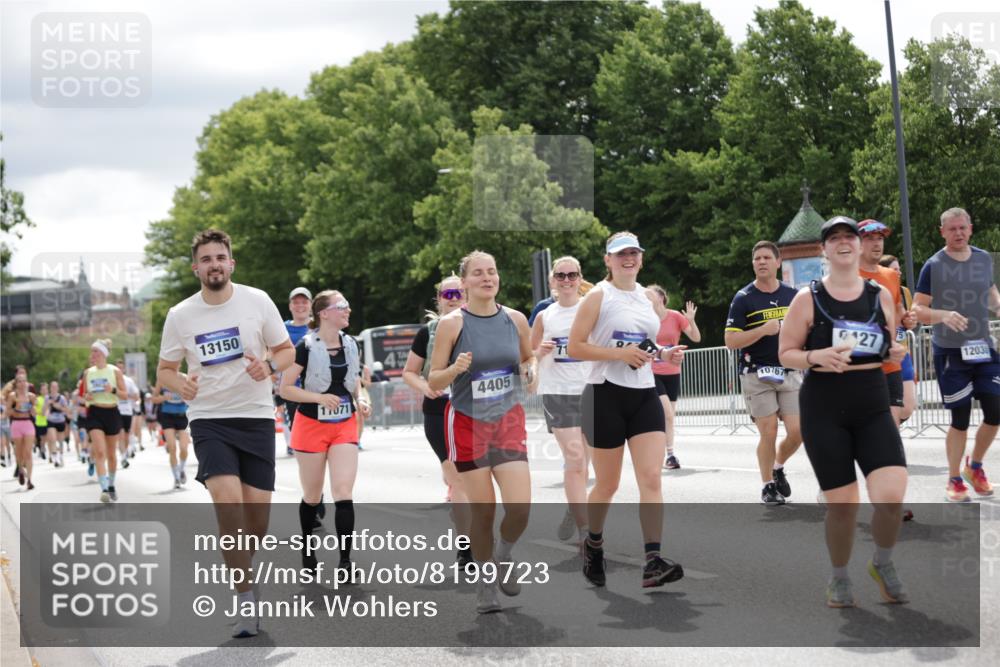 29.06.2025 - hella hamburg halbmarathon Jannik Wohlers http://msf.ph/oto/8199723 29.06.2025 11:15:24 Lombardsbrücke 3168, 3245, 3369, 3370, 3452, 3903, 3904, 4405, 5389, 5468, 5478, 6385, 6668, 7181, 7182, 7756, 8208, 8347, 8468, 8775, 8820, 9427, 9533, 10767, 10976, 11004, 11071, 11658, 11850, 11901, 12030, 12038, 12542, 12626, 12866, 12920, 13150, 13263, 13280, 14103, 16351, 16362, 16932, 17011, 17738, 17759, 17887, 18360, 18363 meine-sportfotos.de