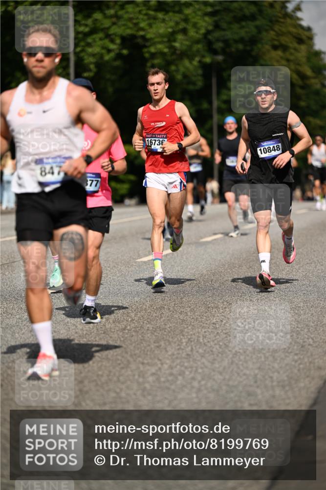 29.06.2025 - hella hamburg halbmarathon Dr. Thomas Lammeyer http://msf.ph/oto/8199769 29.06.2025 09:48:06 Kennedybrücke 2021, 3201, 3845, 5269, 5367, 6619, 8473, 8731, 10156, 10848 meine-sportfotos.de