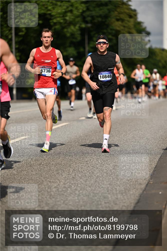 29.06.2025 - hella hamburg halbmarathon Dr. Thomas Lammeyer http://msf.ph/oto/8199798 29.06.2025 09:48:06 Kennedybrücke 2021, 3201, 3845, 5269, 5367, 6619, 8473, 8731, 10156, 10848 meine-sportfotos.de