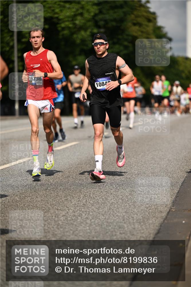 29.06.2025 - hella hamburg halbmarathon Dr. Thomas Lammeyer http://msf.ph/oto/8199836 29.06.2025 09:48:06 Kennedybrücke 2021, 3201, 3845, 5269, 5367, 6619, 8473, 8731, 10156, 10848 meine-sportfotos.de