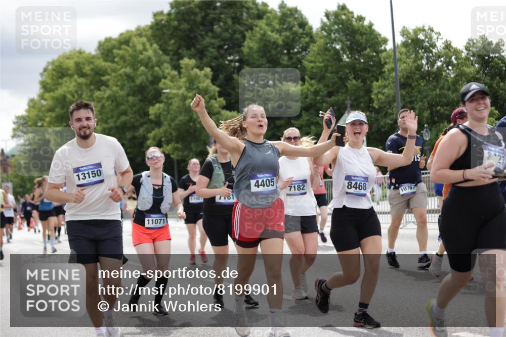 29.06.2025 - hella hamburg halbmarathon Jannik Wohlers http://msf.ph/oto/8199901 29.06.2025 11:15:25 Lombardsbrücke 3168, 3197, 3198, 3245, 3369, 3370, 3452, 3903, 3904, 4405, 5389, 5468, 5478, 6385, 6668, 7181, 7182, 7756, 8208, 8347, 8468, 8775, 8820, 9427, 10767, 10976, 11004, 11071, 11658, 11850, 11901, 12030, 12038, 12542, 12626, 12866, 12920, 13150, 13263, 13280, 14103, 16351, 16362, 16835, 16932, 17011, 17887, 18360, 18363 meine-sportfotos.de