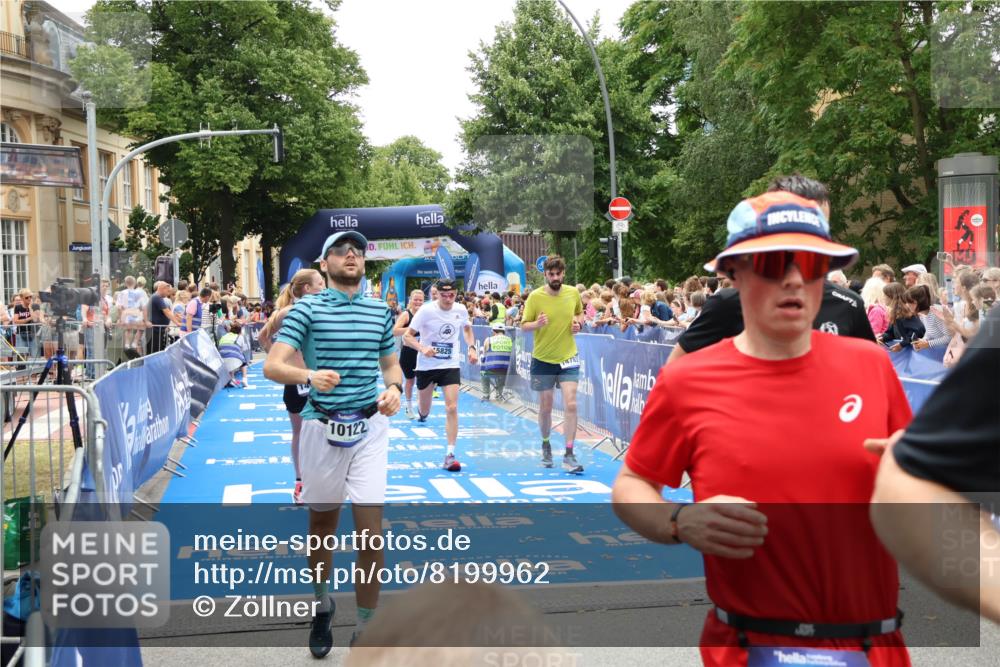 29.06.2025 - hella hamburg halbmarathon Zöllner http://msf.ph/oto/8199962 29.06.2025 10:47:07 Ziel 1460, 4093, 4377, 5472, 6700, 7908, 9794, 10122, 12579, 13728, 14415, 14449, 14783, 15684, 15825 meine-sportfotos.de