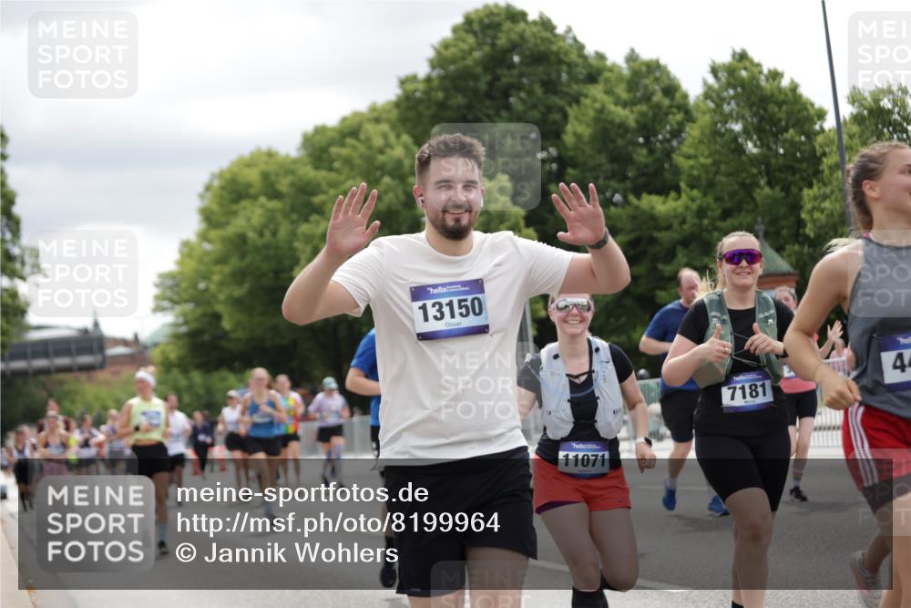 29.06.2025 - hella hamburg halbmarathon Jannik Wohlers http://msf.ph/oto/8199964 29.06.2025 11:15:26 Lombardsbrücke 3168, 3197, 3198, 3369, 3370, 3452, 3903, 3904, 4405, 5389, 5468, 5478, 6385, 6668, 6811, 7181, 7182, 7756, 8208, 8347, 8468, 8775, 8820, 9427, 10767, 10976, 11004, 11071, 11130, 11658, 11850, 11901, 12030, 12038, 12542, 12626, 12866, 12920, 13150, 13263, 13280, 15295, 16362, 16835, 16932, 17011, 17887, 18360, 18363 meine-sportfotos.de