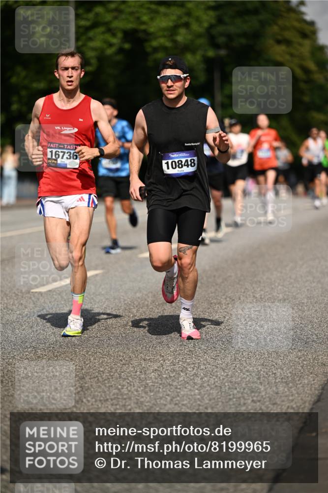 29.06.2025 - hella hamburg halbmarathon Dr. Thomas Lammeyer http://msf.ph/oto/8199965 29.06.2025 09:48:07 Kennedybrücke 2021, 3201, 3845, 5269, 5367, 6619, 8473, 8731, 10156, 10486, 10848 meine-sportfotos.de
